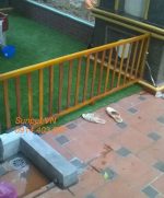 Chắn cửa chó mèo bằng gỗ giao hàng lắp đặt tại nhà