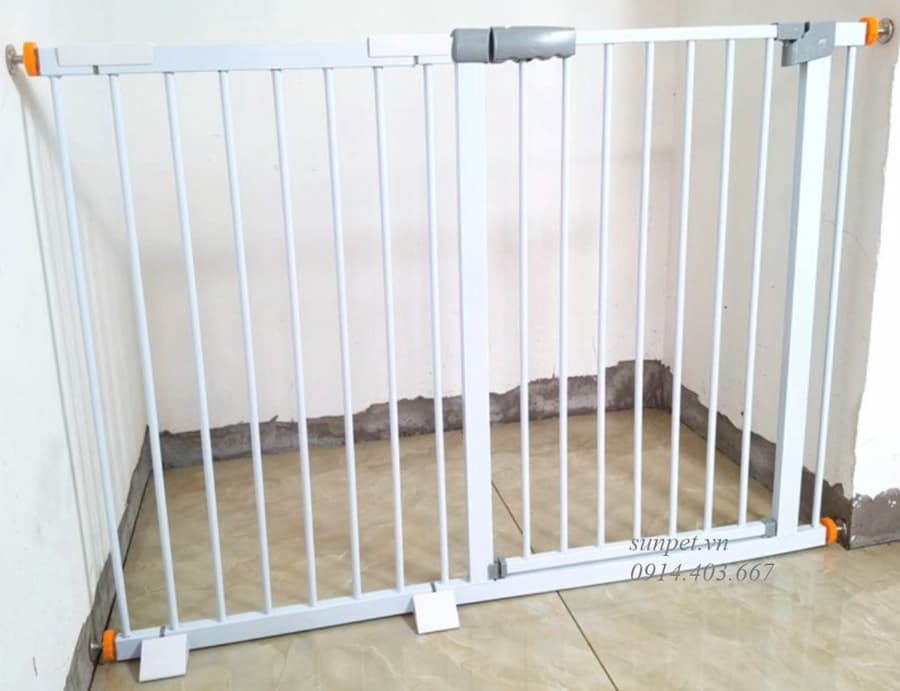 Cửa chặn chó mèo cao 102cm 3 Cửa chặn chó mèo cao 102cm